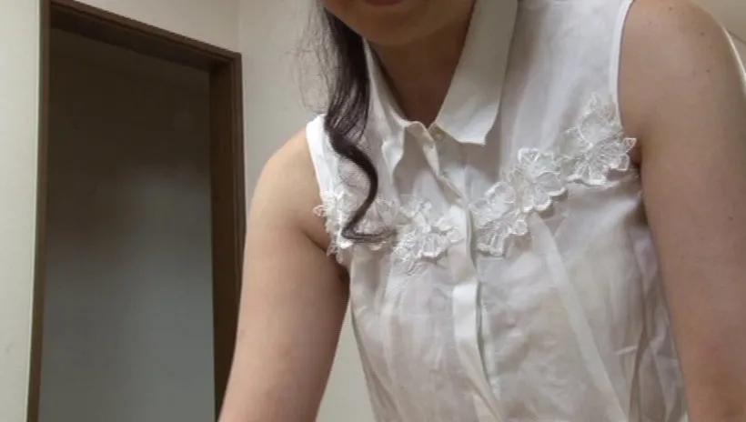 美人で淫らな僕の叔母 鳥丸まどか 46歳