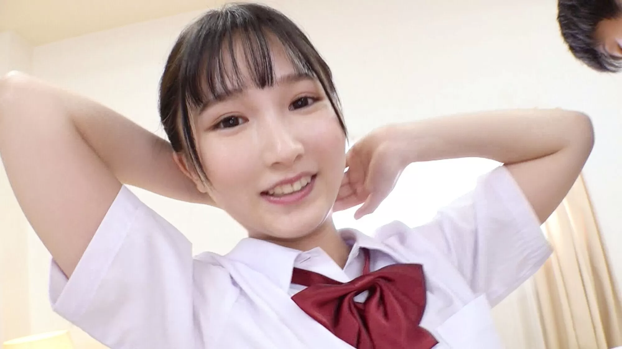 男女の友情は成立するのか！？女子●生限定！ ラップ1枚隔てて男友達チ○ポに素股体験させちゃいました♪ 由良かな