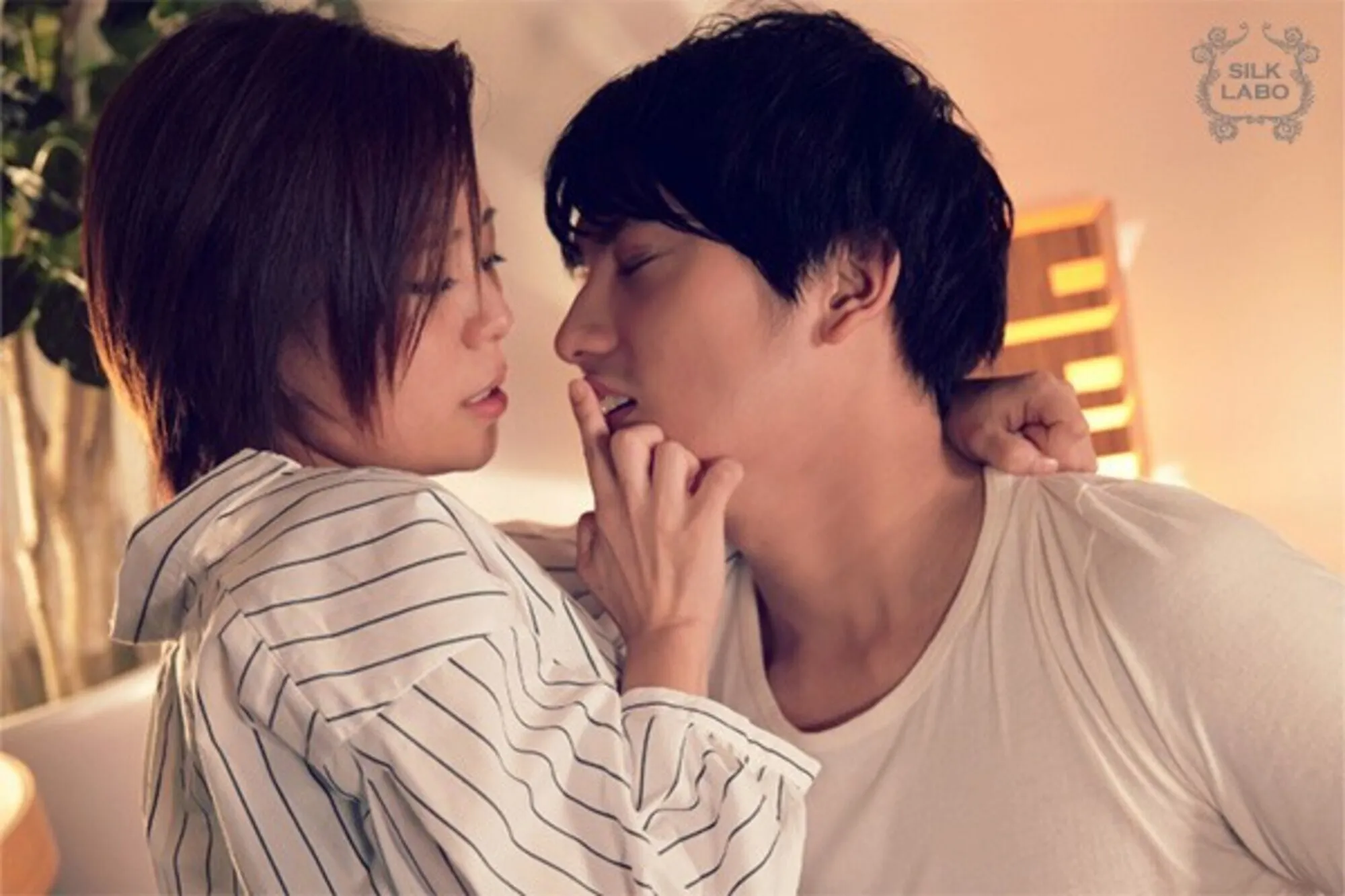 浜崎真緒出演「After work Ⅱ シークレットオフィス」のサンプル画像9枚目