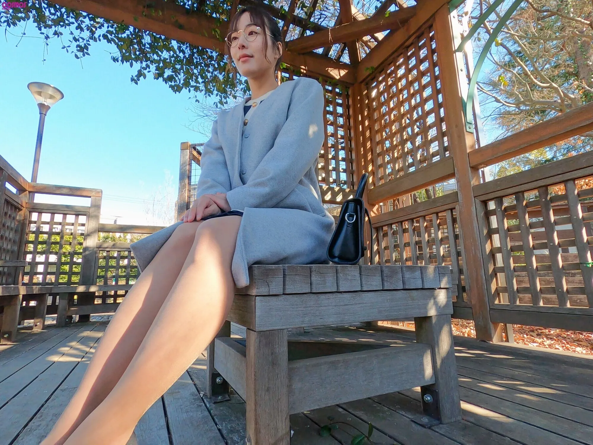 彼女のいない貧乏な自分にあるのは有り余る性欲と安アパートだけ 風俗に行く金も無いし若い子はノリが苦手・・・だからおとなしそうな人妻を捕まえてSEXしたら自分以上に性欲が凄かった!!のサンプル画像1枚目