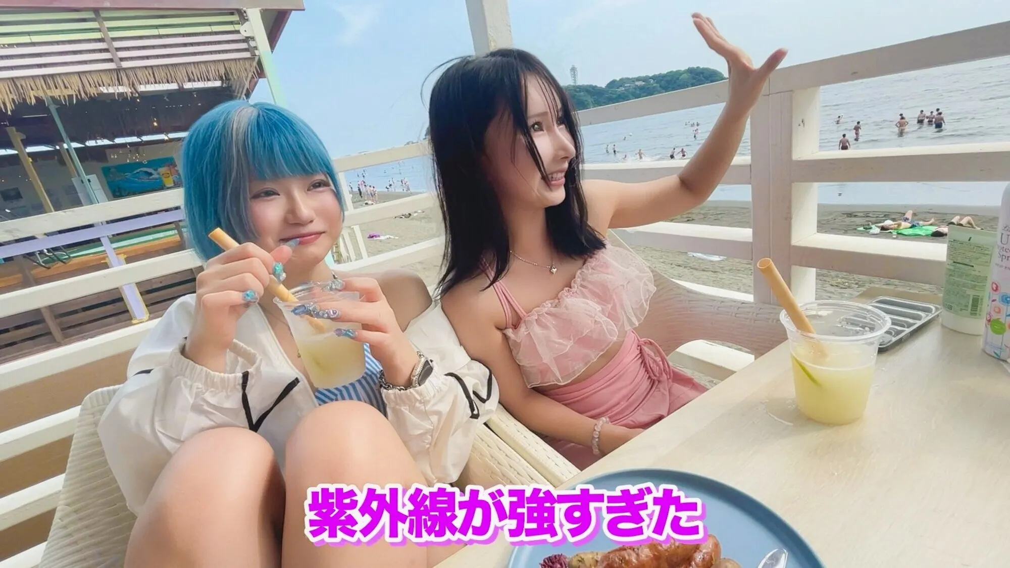 海ナンパ☆派手髪ツンデレ水着コンカフェ嬢に生ハメ中出しわからSEX!!絶品卍舌ピご奉仕フェラからの大人ピストンで孕ませぶっぱ!のサンプル画像2枚目