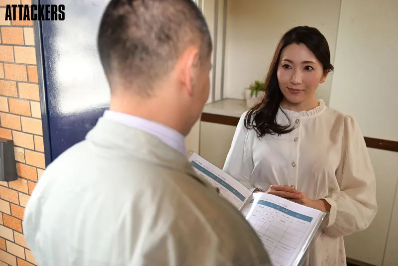 淫欲トライアングル 義父と管理人と寝取られ妻 妃ひかり