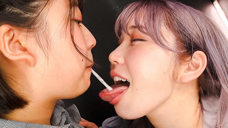 八ッ橋さい子出演「唾液臭漂う濃厚顔面舐めレズ」のサンプル画像17枚目
