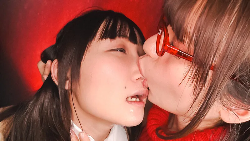 八ッ橋さい子出演「唾液臭漂う濃厚顔面舐めレズ」のサンプル画像5枚目