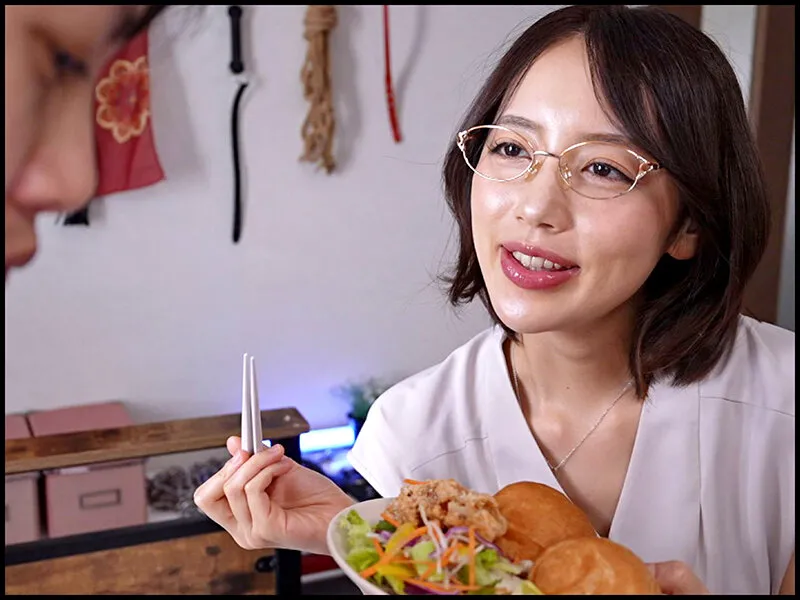 「今日もママで射精しましょうね…？」異常愛を抱く美人母に軟禁されて、絶倫勃起してしまうチ○ポを支配射精させられ続ける僕の日常。 美咲かんな