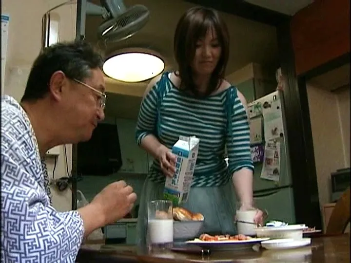 黒木小夜子(秀吉小夜子)出演「人生は官能小説のように… 肉欲のマザコン地獄/嫁いでも続く娘と義父の肉欲愛/亭主より婿の持続力絶倫竿」のサンプル画像12枚目