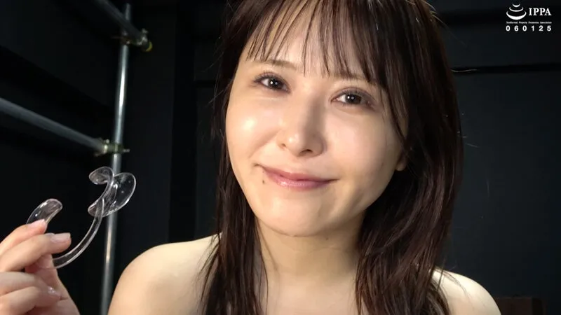 「【歯フェチ】敏感美女の綺麗な歯観察プレイ」清巳れの