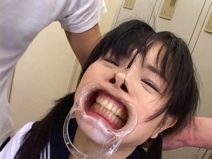 宮咲志帆出演「体罰学園」のサンプル画像1枚目