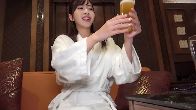 女優最後の1日ドキュメント 最強の愛嬌で業界全員に愛された性格SSSSS女優 弘中優のサンプル画像