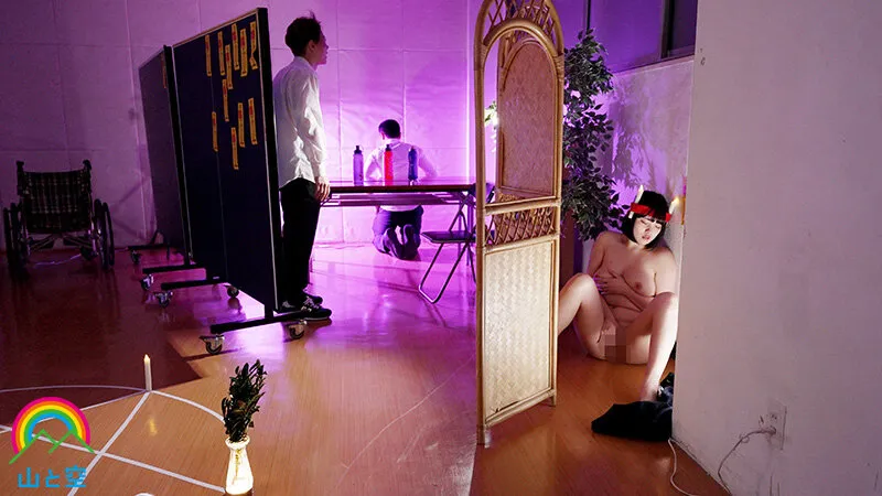 愛宝すず出演「見られたくないけど見られたい性癖の女子 怪奇現象を解決するため校内を全裸徘徊するとさまよう霊魂に全裸を見られてしまい恐怖と羞恥が入り混じり放尿発情し… 愛宝すず」のサンプル画像6枚目